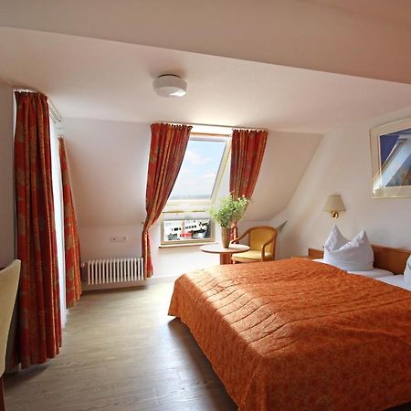 Hotel Schiff Am See Констанц Экстерьер фото