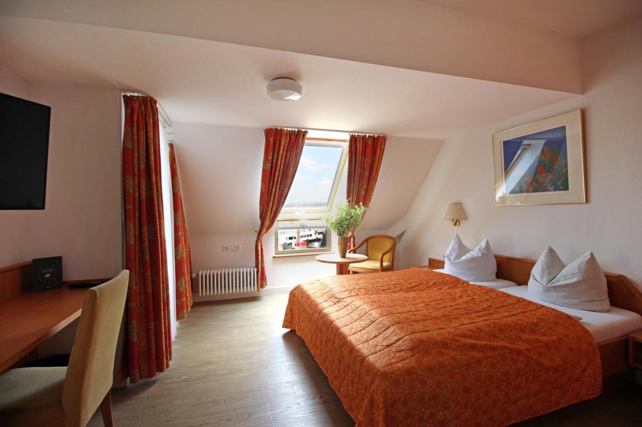 Hotel Schiff Am See Констанц Экстерьер фото