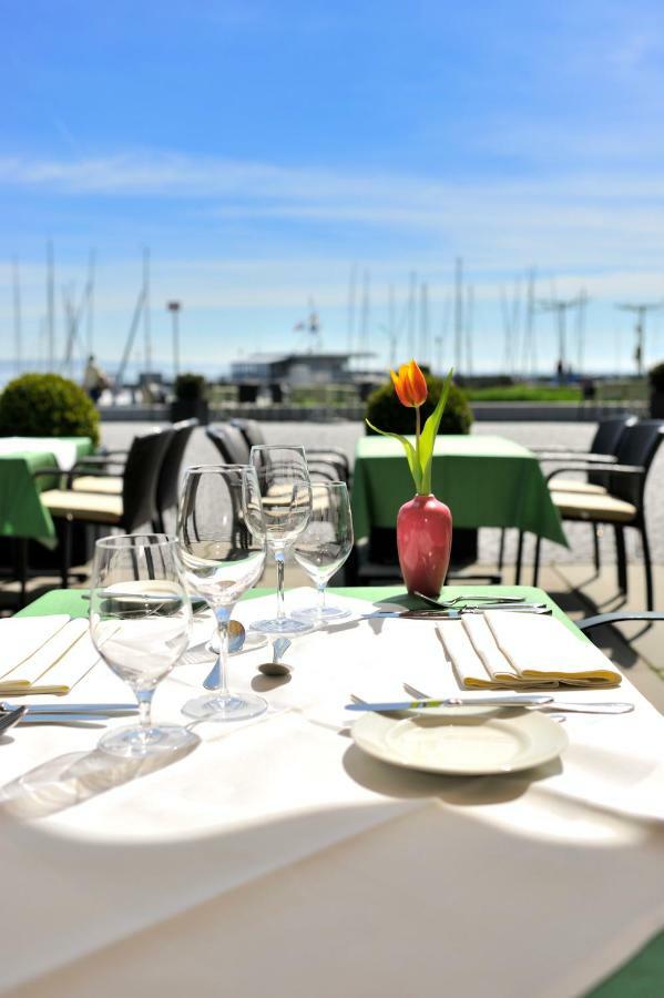 Hotel Schiff Am See Констанц Экстерьер фото